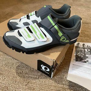 NIB Pearl iZUMi All-Road v4 Bike Shoes